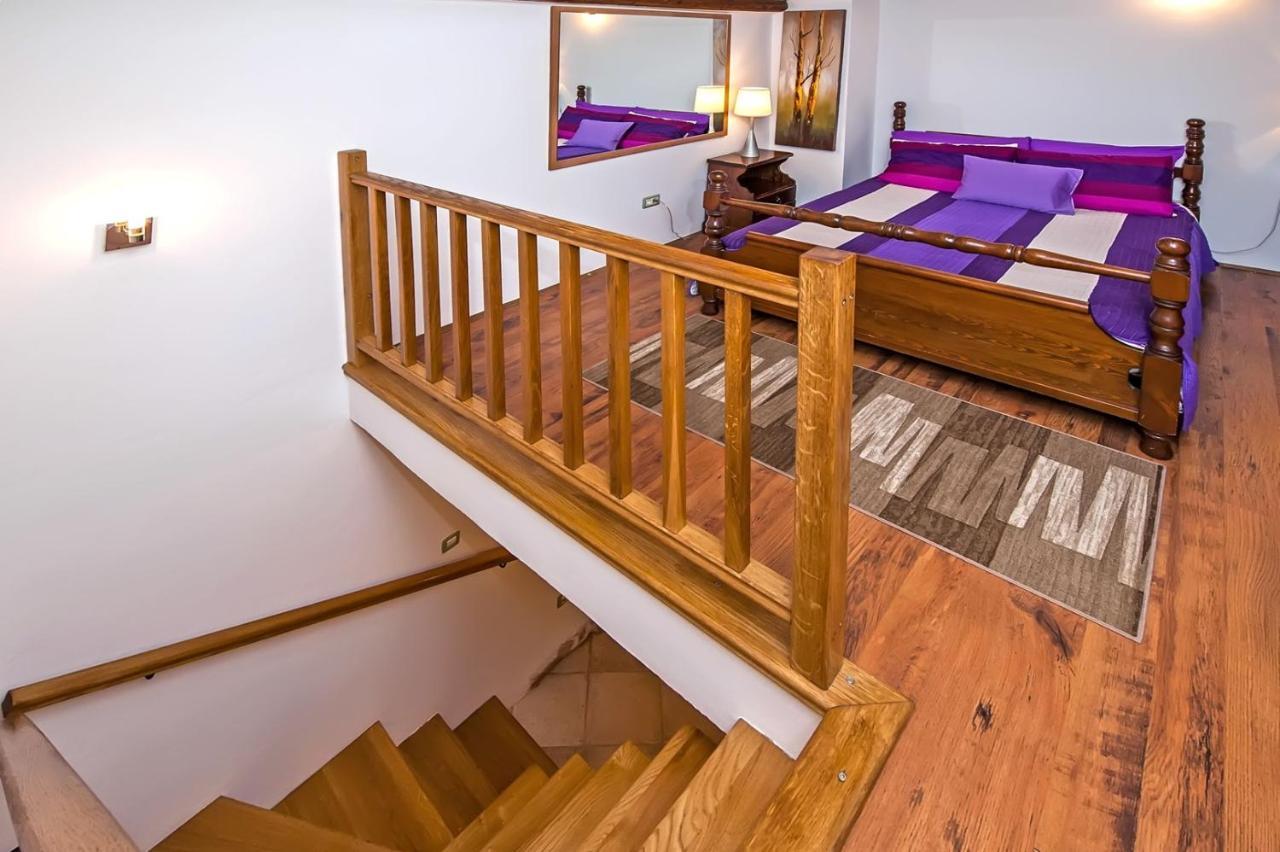 Holiday Apartment Daria 20 로비니 외부 사진