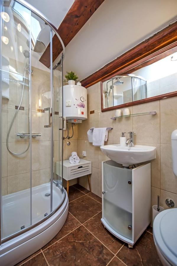Holiday Apartment Daria 20 로비니 외부 사진