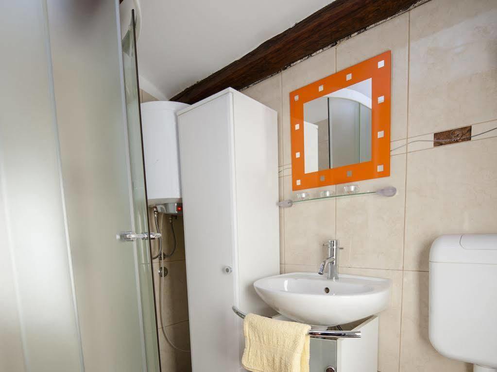 Holiday Apartment Daria 20 로비니 외부 사진
